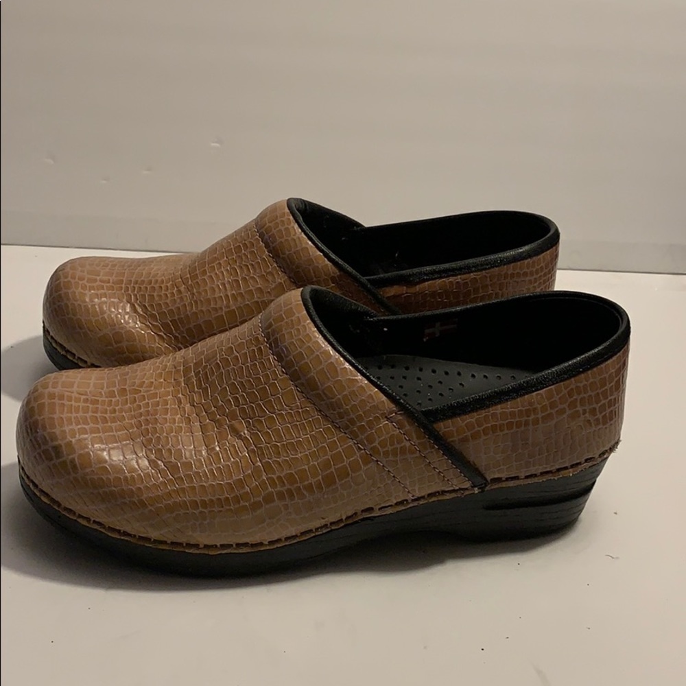 Sanita The Original Danish Clogs shoes brown